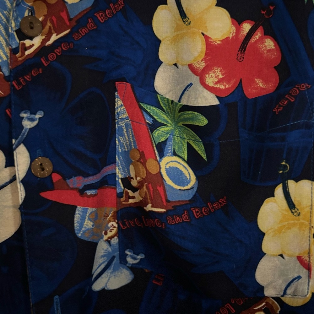 Men’s Disney “Live, Laugh and Relax” Hawaiian shirt - Picture 2 of 3